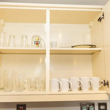 Apartment 2ndhomestays-digbeth-birmingham I Sleeps 6 I Contractors I Insurance & Relocating Guests I Free Parking