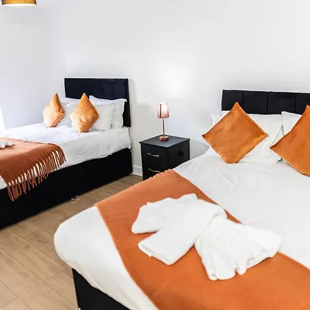 2ndhomestays-digbeth-birmingham I Sleeps 6 I Contractors I Insurance & Relocating Guests I Free Parking